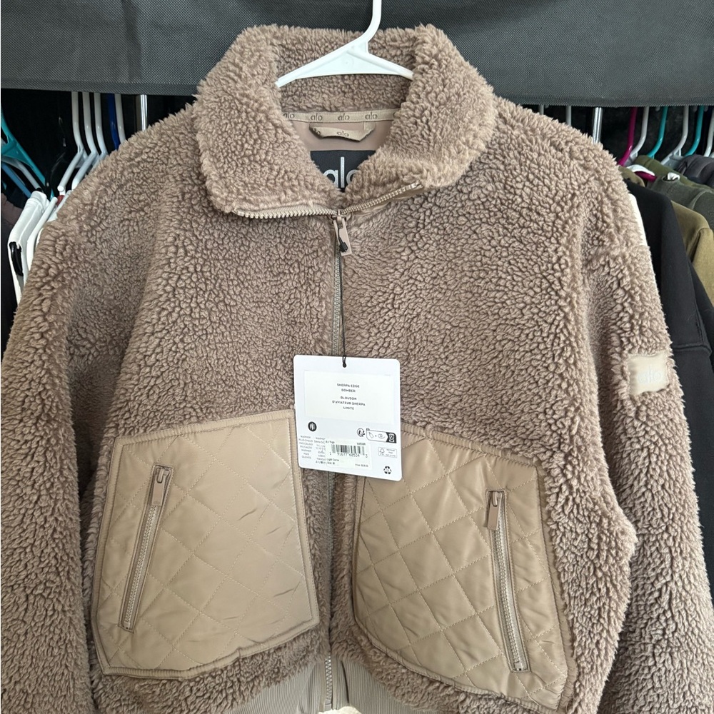 ALO Yoga Sherpa Edge Bomber in Brown